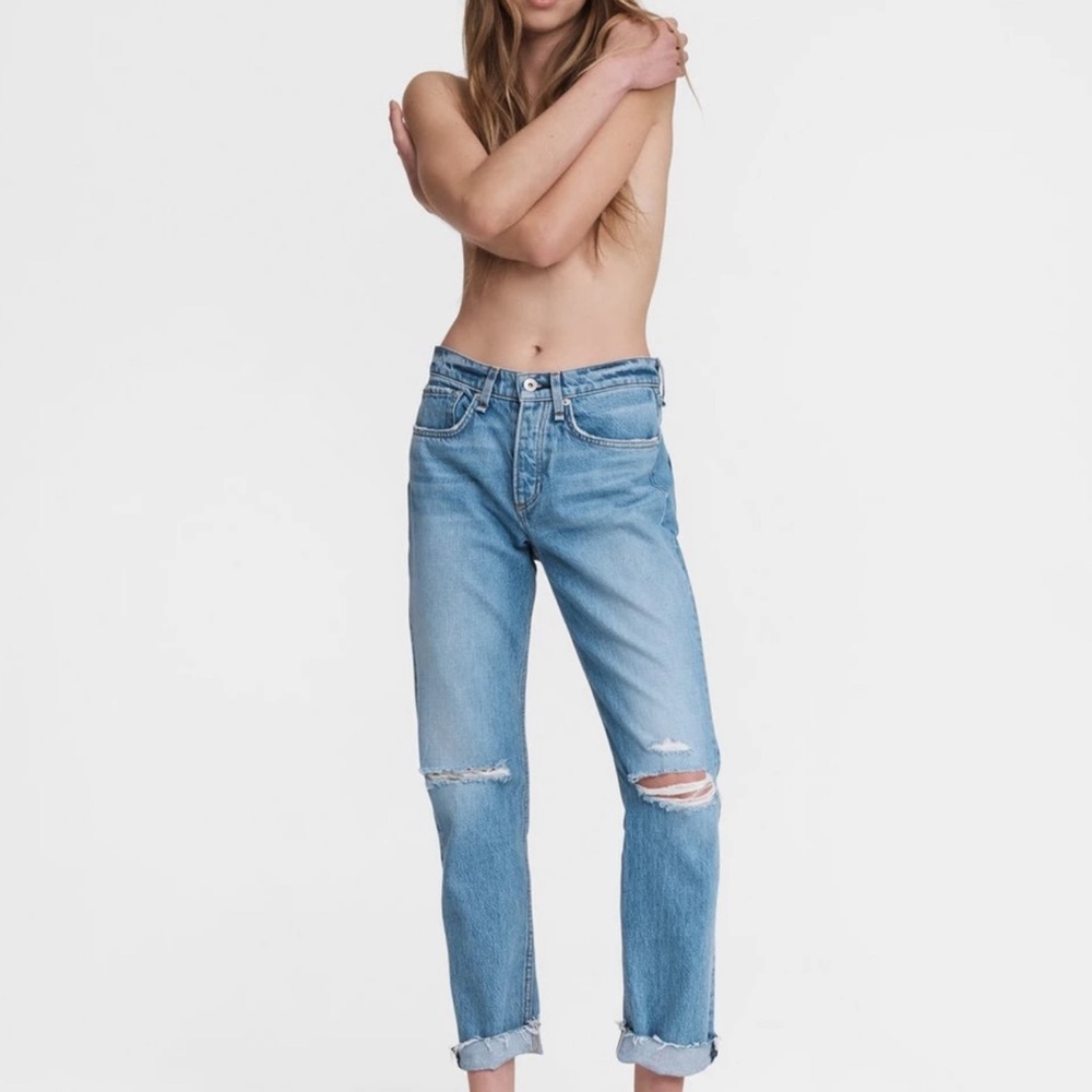 Mid Rise Rosa Jeans- distressed at the knee.